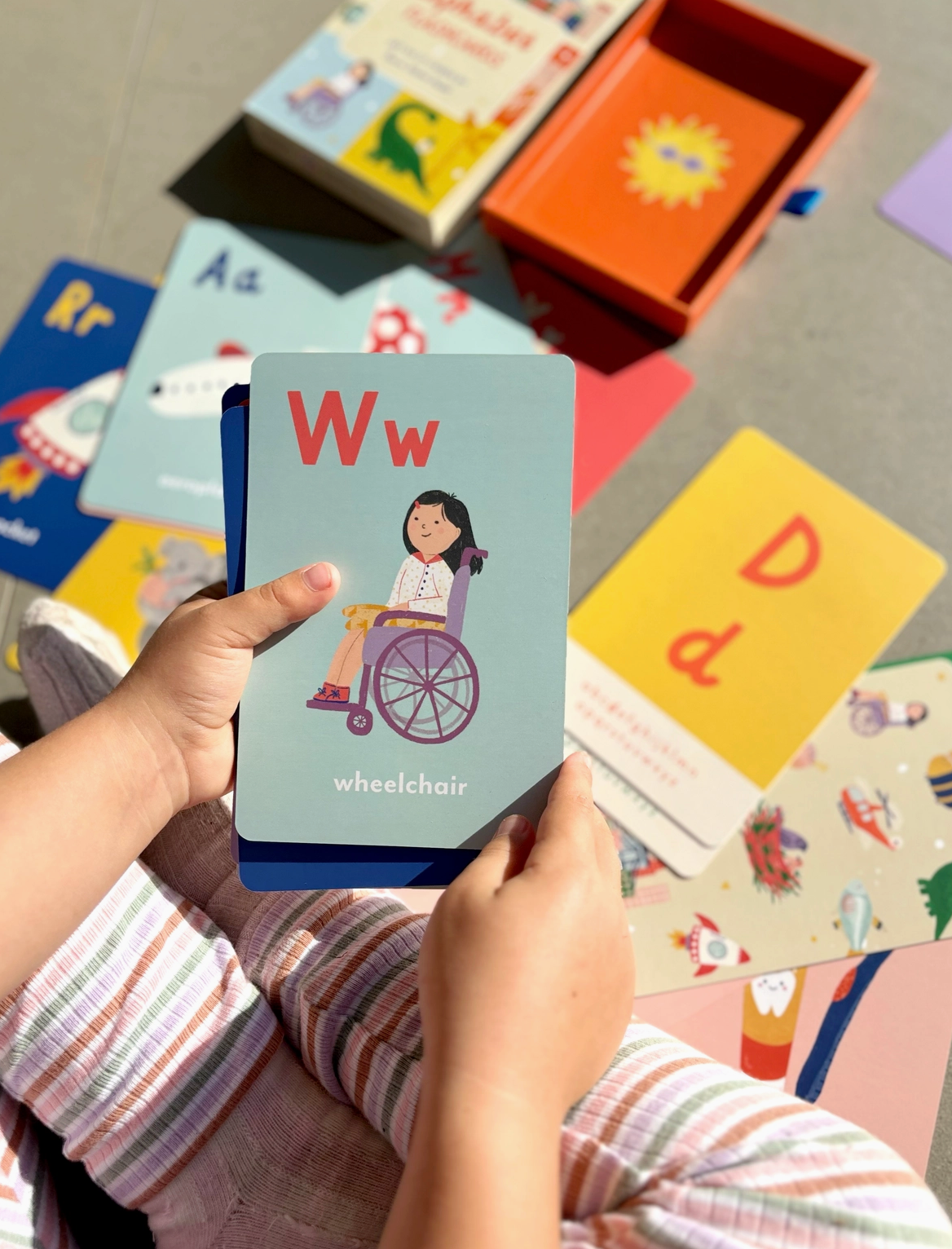 A-Z Illustrated Alphabet Flashcards